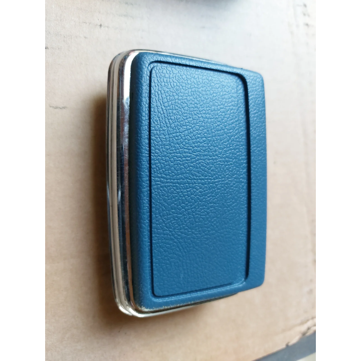 Cendrier bleu porte Ar utilitaire jsq'au mod 84 Ref: 8226.69