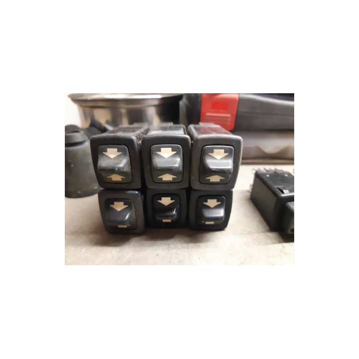 6 BOUTONS LEVRE VITRE SERIE 1